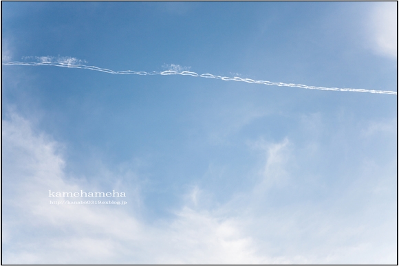 2011/02/16　　「不思議な飛行機雲」_b0277257_17483494.jpg