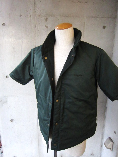 Snug Pak ・・・ REVERSIBLE 袖付きVEST!★! 何か良さ気です~♪_d0152280_353131.jpg