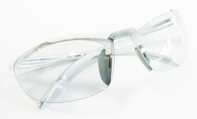 Zerorh+ STYLUS(スティルス) クリアグレー調光新色入荷!_c0003493_9482585.jpg