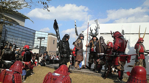 e0020214_2321923.gif