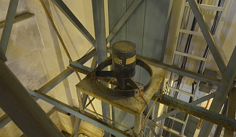 e0208718_11047.jpg