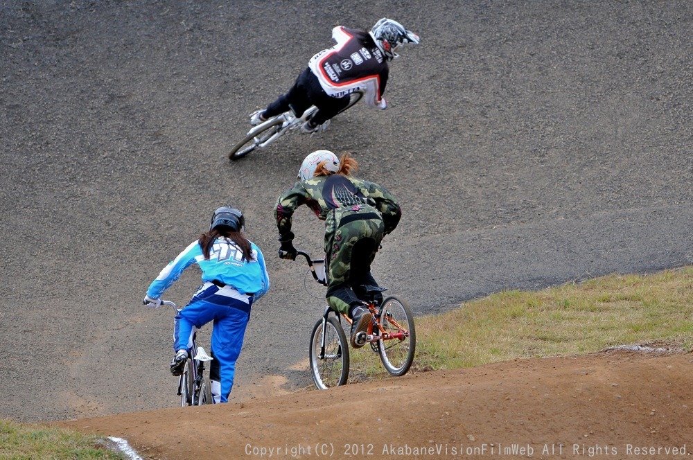 第２９回全日本ＢＭＸ選手権大会（修善寺CSC BMXトラック）VOL3：エリートウイメン決勝_b0065730_0323913.jpg