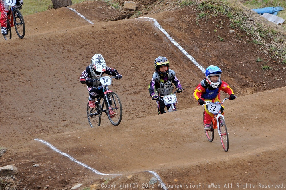 第２９回全日本ＢＭＸ選手権大会（修善寺CSC BMXトラック）VOL8：ガールズ５−８才決勝_b0065730_1714622.jpg