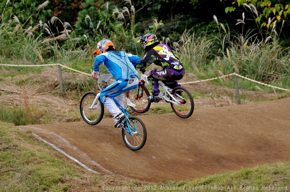 第２９回全日本ＢＭＸ選手権大会（修善寺CSC BMXトラック）VOL12：ガールズ１５才以上決勝_b0065730_1944451.jpg