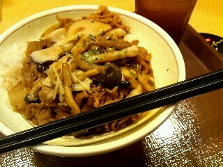 すき家実食レポ三連チャン_a0249157_083385.jpg