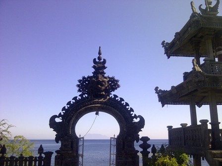 west bali temple _d0156364_8373920.jpg