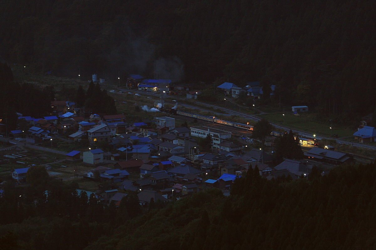 夕暮れの蒸気 - 2012年秋・磐西 - _b0190710_22225635.jpg