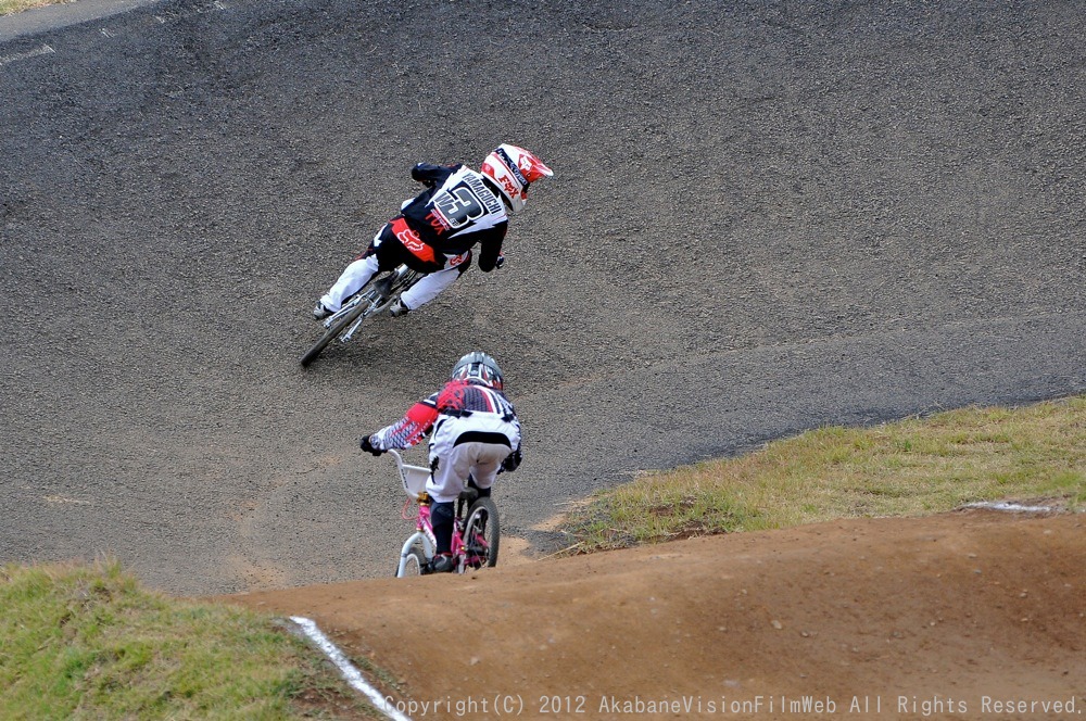 第２９回全日本ＢＭＸ選手権大会（修善寺CSC BMXトラック）VOL17：ボーイ１３−１４決勝_b0065730_1861292.jpg