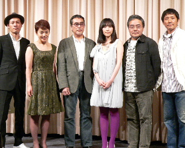 時効警察 のコンビで映画 麻生久美子さんほか舞台挨拶 たみおのしあわせ Moviehunter