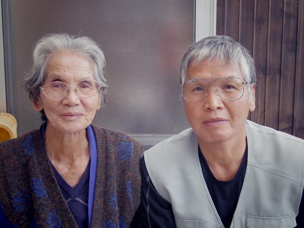 キウイフルーツ (中上敏子さん、渡辺初江さん、明徳さん)_f0017696_11481452.jpg
