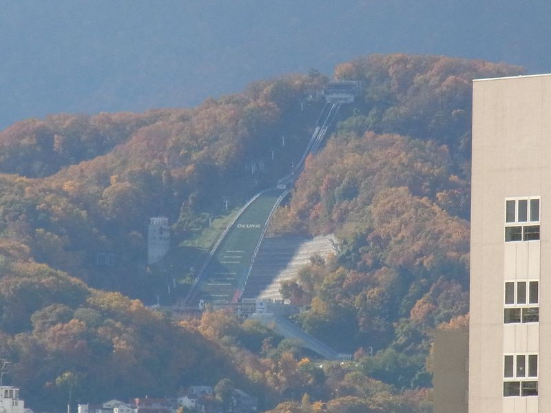 秋一色 (平地から山へ)_c0025115_1935170.jpg