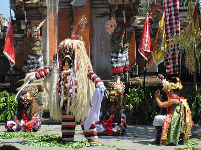 Barong Dance @ Bali_f0197215_13333771.jpg