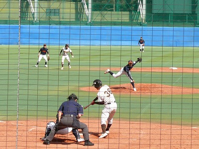 拓殖大対国士舘大　１０月１０日　東都大学野球２部_b0166128_911527.jpg