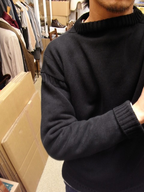 selffoto 168 ニットにベスト_e0130546_18491261.jpg