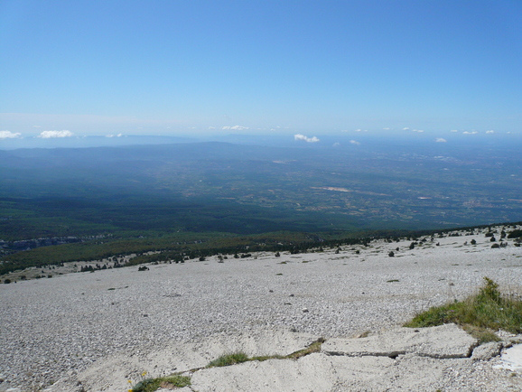 ツール・ド・フランスの聖地　Mont Ventoux_a0147890_1918497.jpg