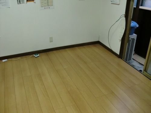 佐伯区・K様邸 フローリング工事_d0125228_3574333.jpg