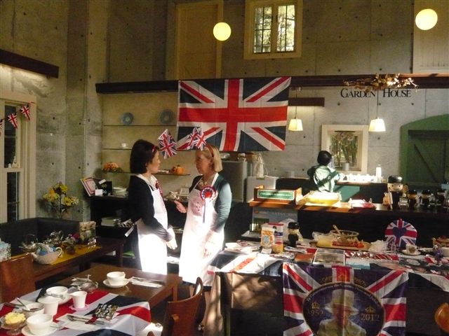 宮崎市英国庭園にキャロン来ちゃいました！！_b0137969_19384589.jpg
