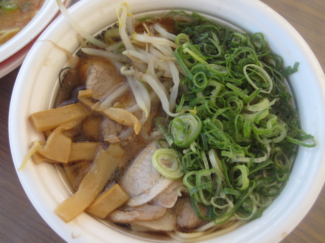 東京ラーメンショー2012@駒沢オリンピック公園中央広場Vol.2(3杯、4杯目)_b0042308_20351172.jpg
