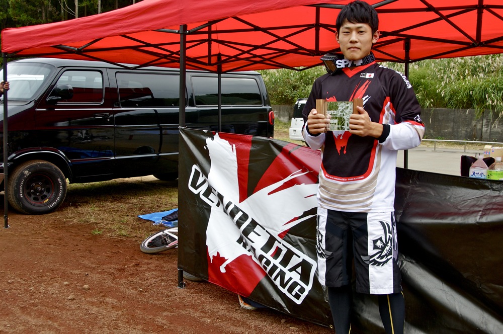 第２９回全日本ＢＭＸ選手権大会（修善寺CSC BMXトラック）VOL24：コース外の風景_b0065730_1683344.jpg
