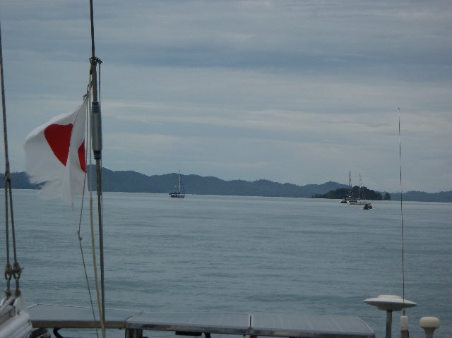 10月30日 リンガ島から Kentar島へ 赤道通過 ハーモニー通信