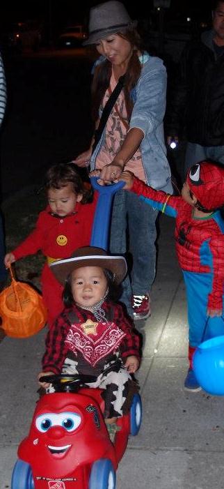 Trick or Treat_c0157348_1461952.jpg