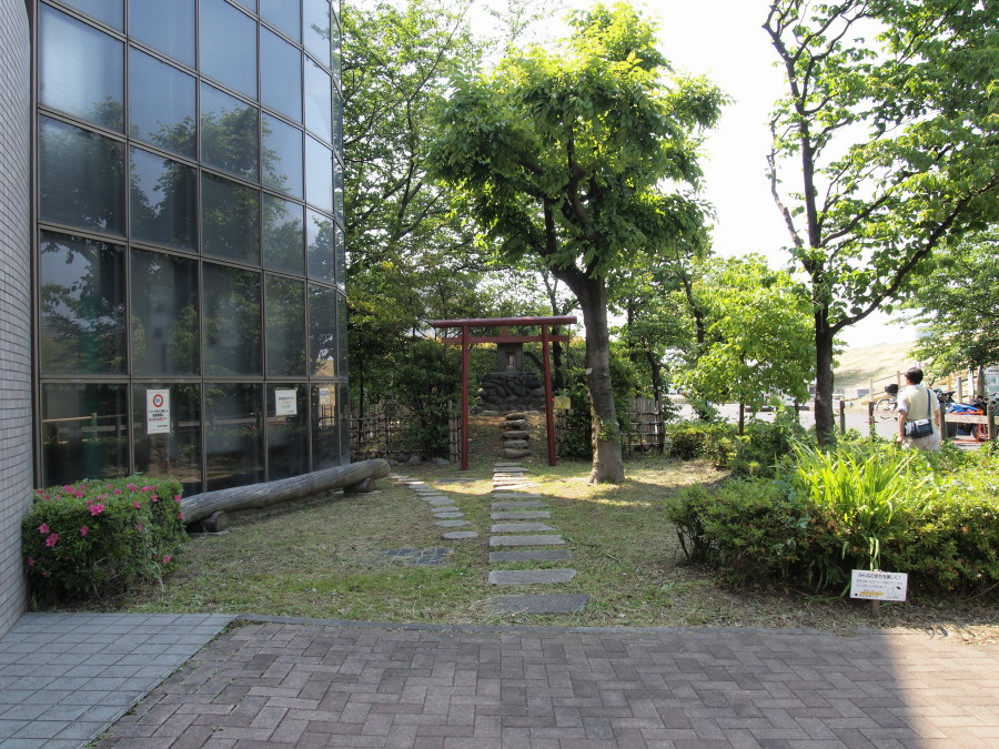 e0163471_1622672.jpg