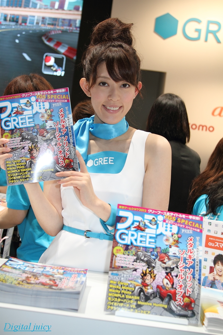 矢野響子 さん（GREE International, Inc. - グリー株式会社 ブース）_c0216181_19324244.jpg