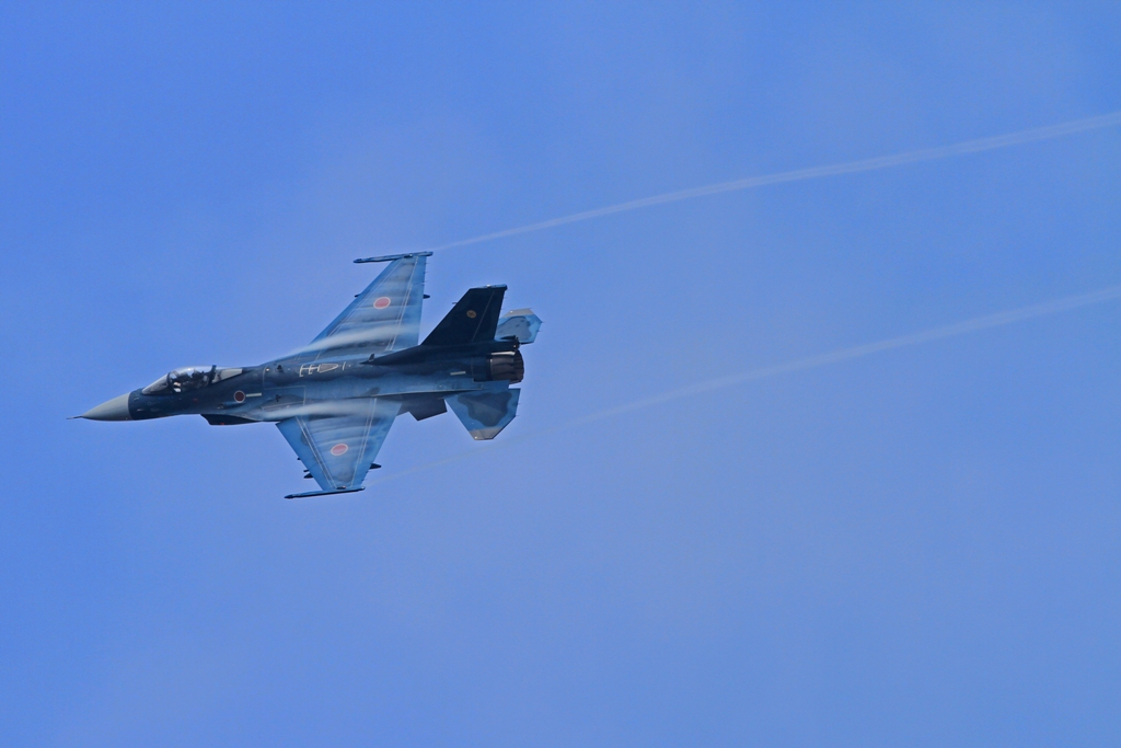 築城基地航空祭　～F-4機動飛行・F-2対地射爆撃展示～_e0295041_1461659.jpg