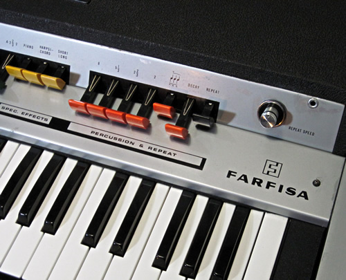 Farfisa VIP345 photo session_e0045459_1628398.jpg