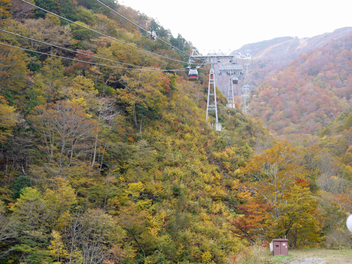 上州湯けむり紅葉紀行（１）谷川温泉と谷川岳周辺_c0014967_18155966.jpg