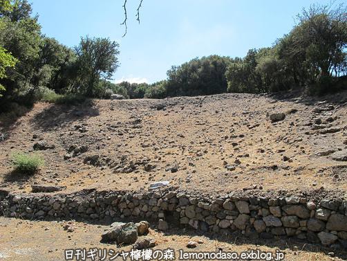 エーゲ海の島々の古代劇場　17カ所_c0010496_665678.jpg