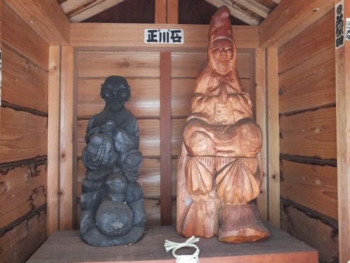 「茶湯寺」の涅槃仏は拝観出来ずとも木喰の写を間近に。_f0120102_21543070.jpg