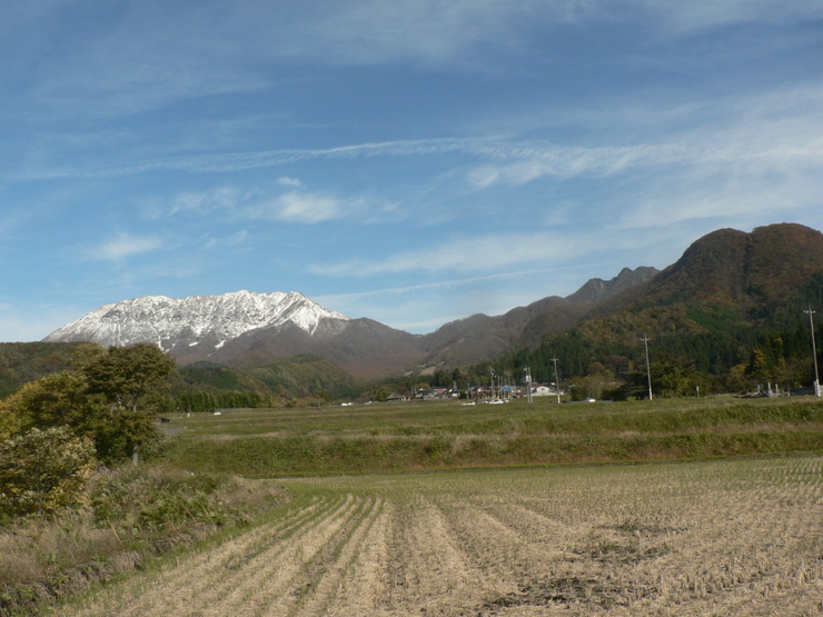 冠雪の大山_f0219710_7113863.jpg