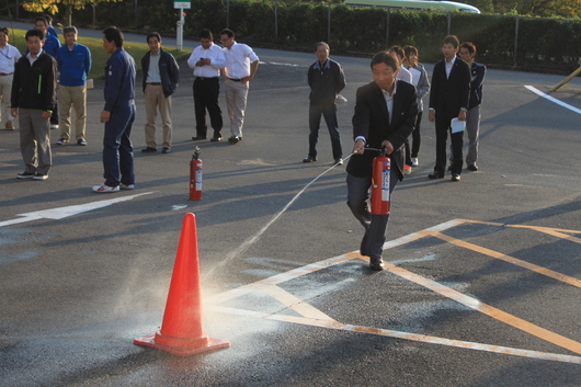 ＡＥＤ講習＆避難訓練_d0063218_12531865.jpg