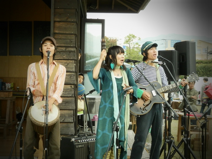 2012「原っぱマルシェ秋」&「HARVEST MARKET」のダブル「出店」DAY★_a0125419_753438.jpg