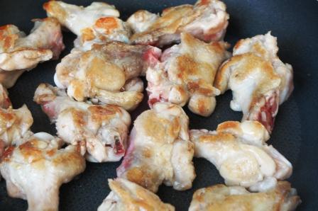 鶏手羽元のごまみそ豆板醤照り焼き_d0104926_219474.jpg