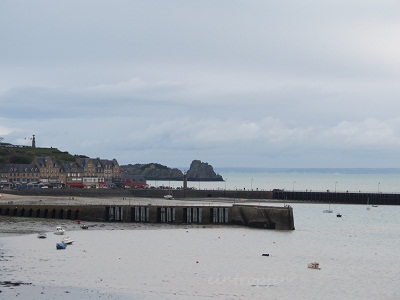 Cancale☆カンカルは牡蠣の名産地。_f0174549_3345153.jpg