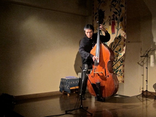 吉野弘志さんのコントラバスと_d0244370_4383461.jpg