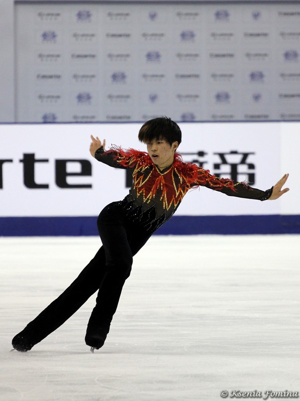 町田樹選手GPS初優勝！ファイナル一番乗りを決める　－2012中国杯・男子シングル_b0038294_11504885.jpg