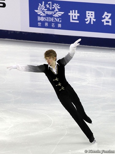 町田樹選手GPS初優勝！ファイナル一番乗りを決める　－2012中国杯・男子シングル_b0038294_20211527.jpg