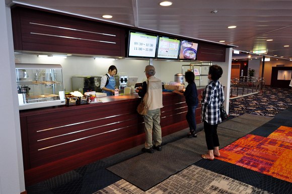 新日本海フェリー新造船「すいせん」乗船記 その2_e0158925_11616100.jpg