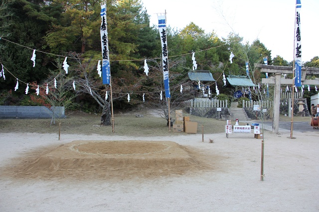 熊野・榊山神社秋季例大祭　その1　子供相撲大会と露店_b0095061_18573564.jpg