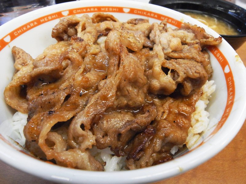 待ちは長いけど美味い。〔東京チカラめし 大阪日本橋店/焼き牛丼・定食/日本橋〕_f0195971_2357536.jpg