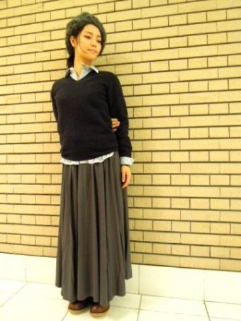 冬のMust Item〝V NECK SWEATER〟_c0102137_20222734.jpg