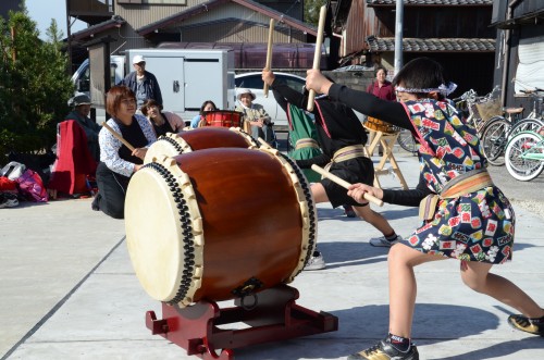 第４回　きまぐれ市　１１日４日　秋晴れ！_d0261957_1455673.jpg