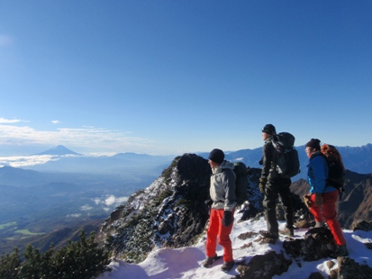 なぜ　登山番組が？_e0077899_893021.jpg