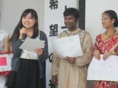 第24回外国人によるスピーチコンテスト&民族衣装でこんにちは②_a0265401_2093344.jpg