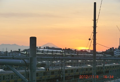 2012年11月8日（木） ； 晴れ_d0051601_2334126.jpg