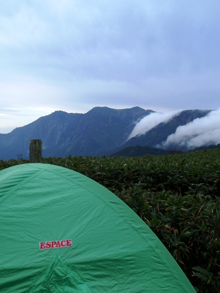 谷川岳馬蹄形縦走路―雨・・・_c0177814_19371245.jpg