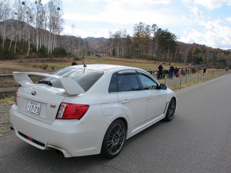 WRX STIの熟成された味と美しい紅葉_f0076731_1719389.jpg